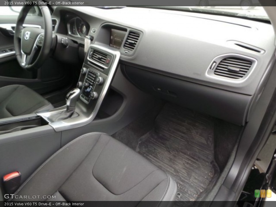 Off-Black Interior Dashboard for the 2015 Volvo V60 T5 Drive-E #92172079
