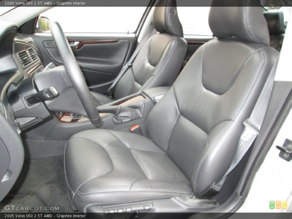 Graphite Interior Photo for the 2005 Volvo S60 2.5T AWD #92184643