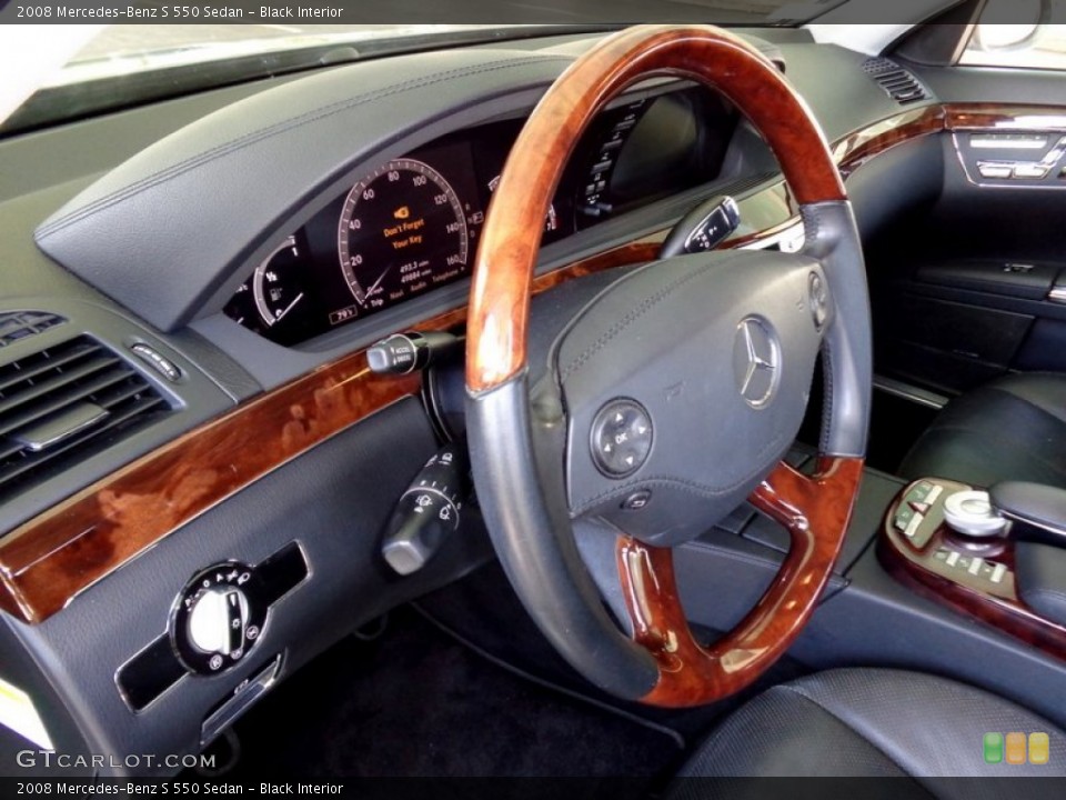Black Interior Steering Wheel for the 2008 Mercedes-Benz S 550 Sedan #92229412