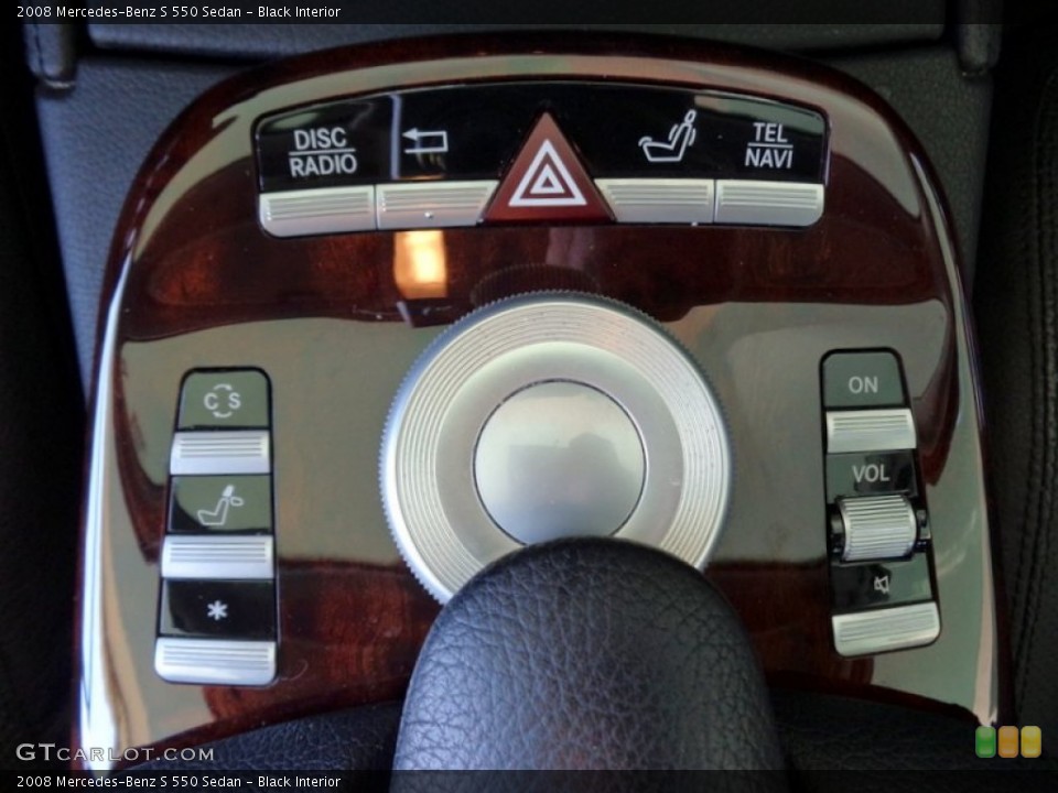 Black Interior Controls for the 2008 Mercedes-Benz S 550 Sedan #92229451