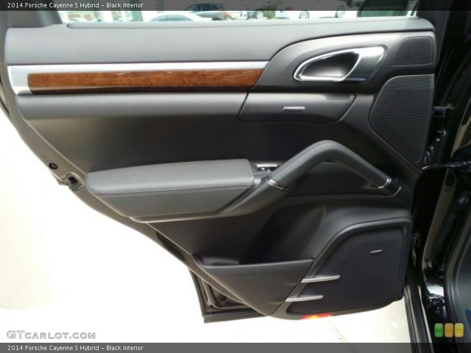 Black Interior Door Panel for the 2014 Porsche Cayenne S Hybrid #92237666