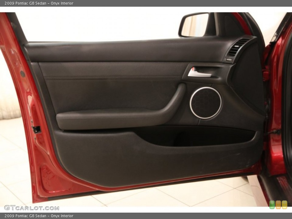 Onyx Interior Door Panel for the 2009 Pontiac G8 Sedan #92267539