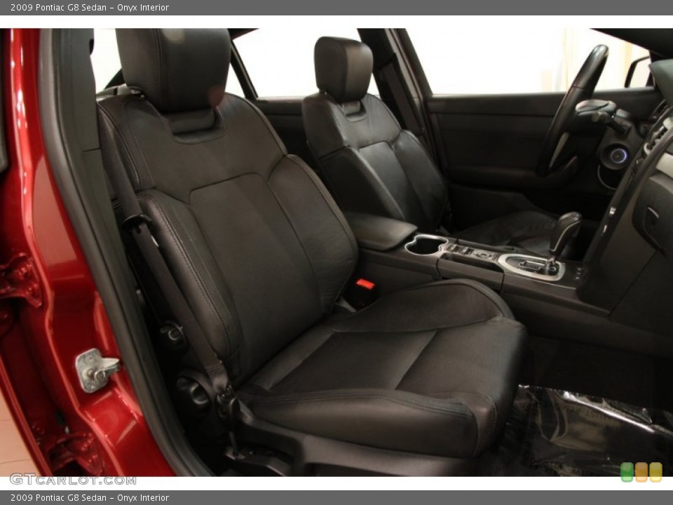 Onyx Interior Front Seat for the 2009 Pontiac G8 Sedan #92267777