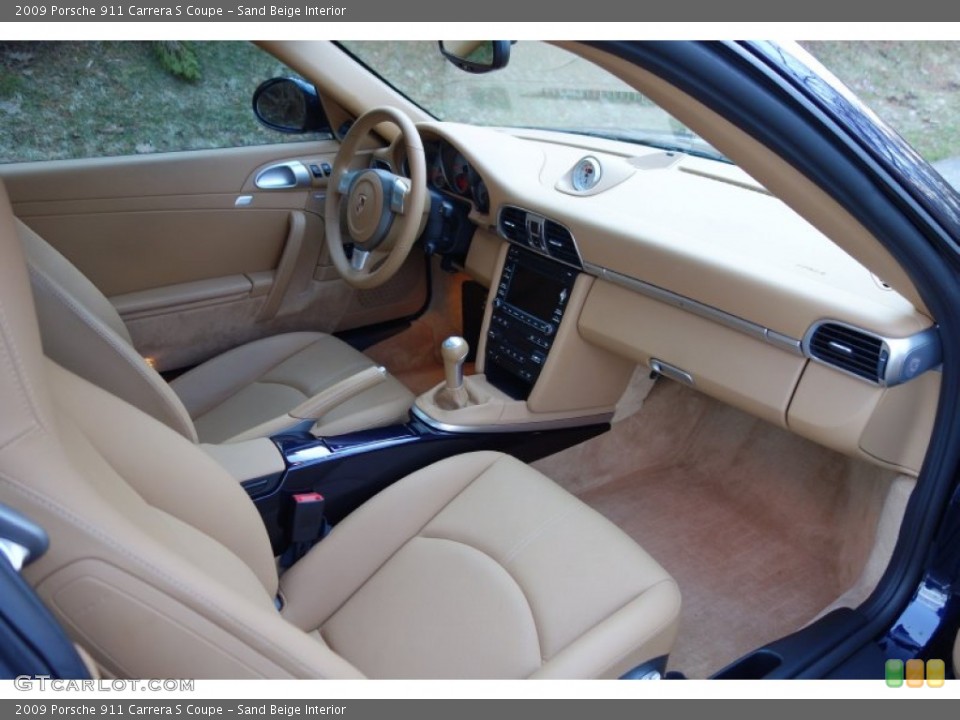 Sand Beige Interior Dashboard for the 2009 Porsche 911 Carrera S Coupe #92316039