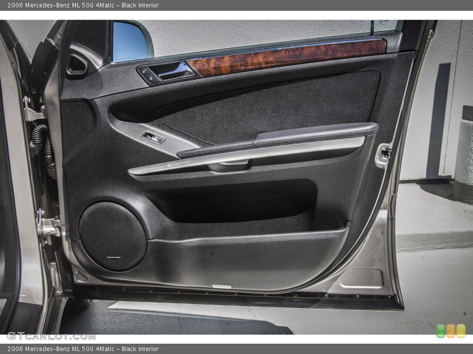 Black Interior Door Panel for the 2006 Mercedes-Benz ML 500 4Matic #92324841