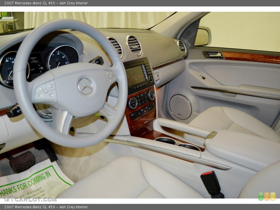 Ash Grey Interior Photo for the 2007 Mercedes-Benz GL 450 #92334003