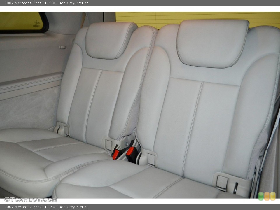 Ash Grey Interior Rear Seat for the 2007 Mercedes-Benz GL 450 #92334264