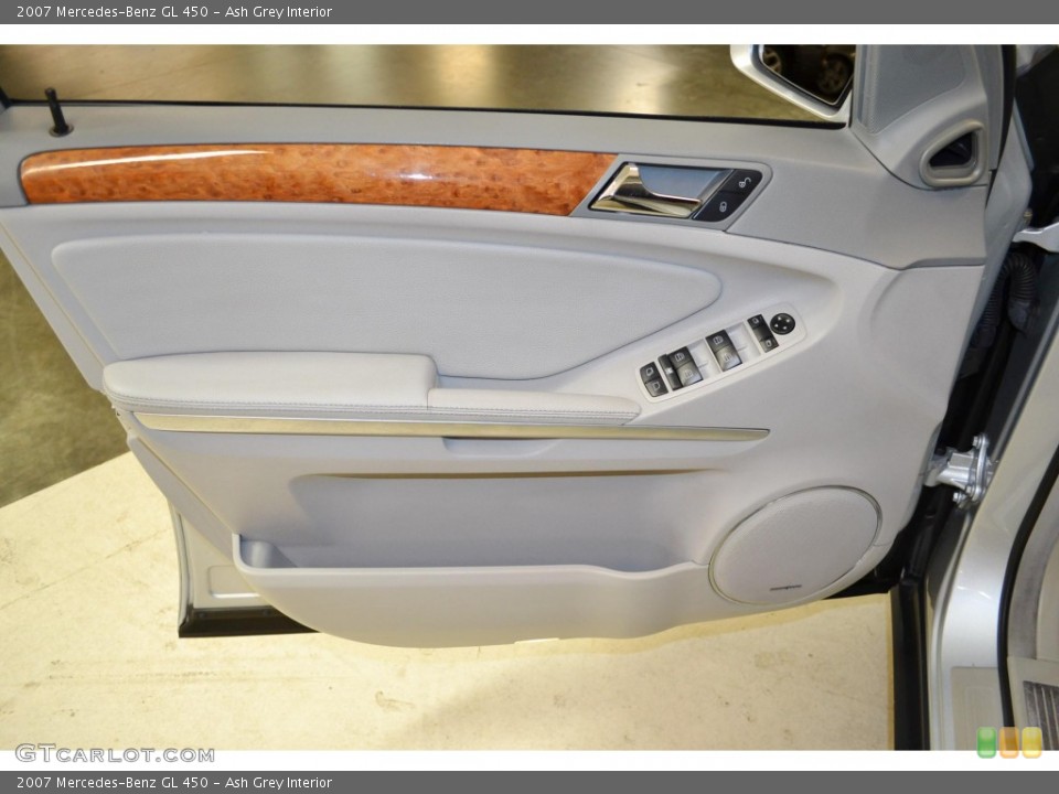 Ash Grey Interior Door Panel for the 2007 Mercedes-Benz GL 450 #92334306