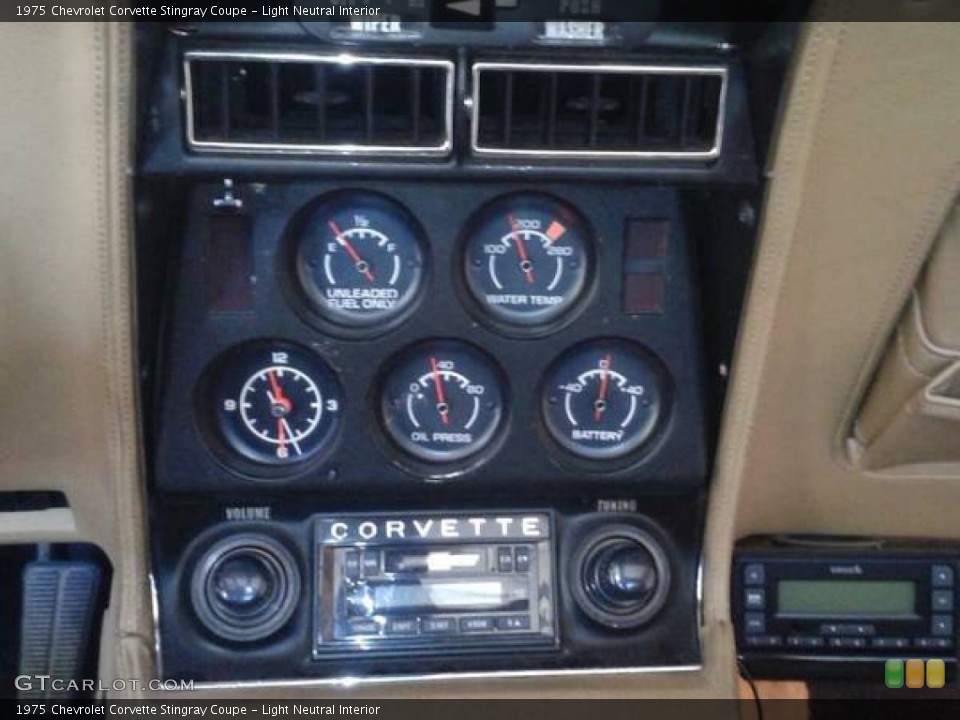 Light Neutral Interior Gauges for the 1975 Chevrolet Corvette Stingray Coupe #92345448