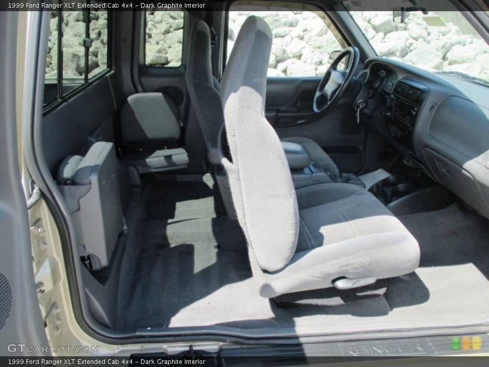 Dark Graphite Interior Photo for the 1999 Ford Ranger XLT Extended Cab 4x4 #92368497
