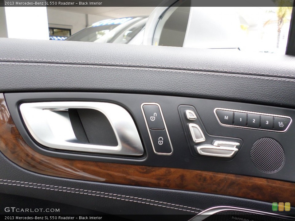 Black Interior Controls for the 2013 Mercedes-Benz SL 550 Roadster #92447214