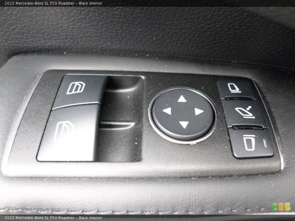 Black Interior Controls for the 2013 Mercedes-Benz SL 550 Roadster #92447235