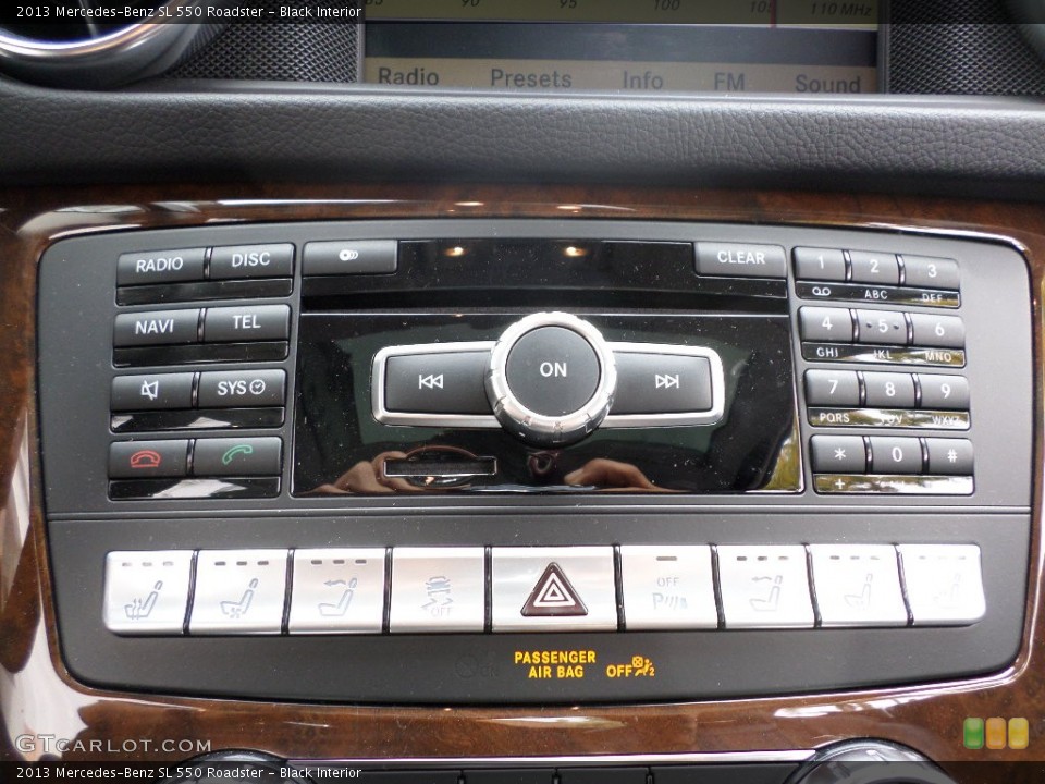 Black Interior Controls for the 2013 Mercedes-Benz SL 550 Roadster #92447359