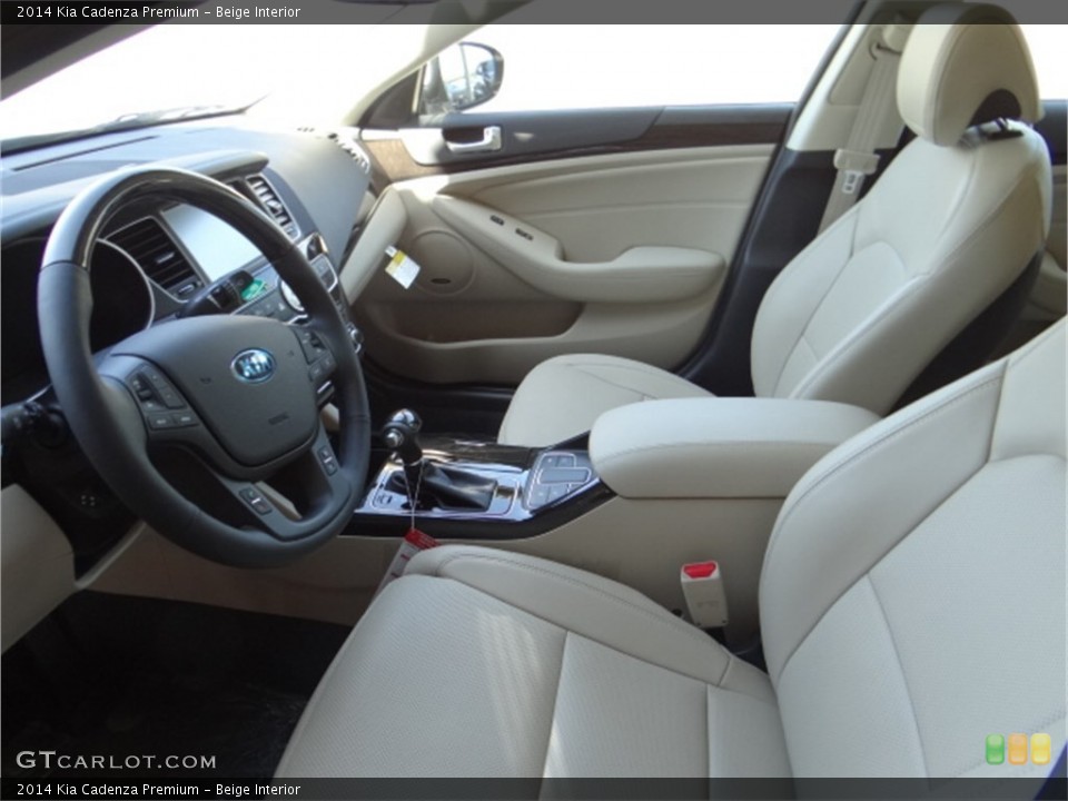 Beige Interior Photo for the 2014 Kia Cadenza Premium #92484668