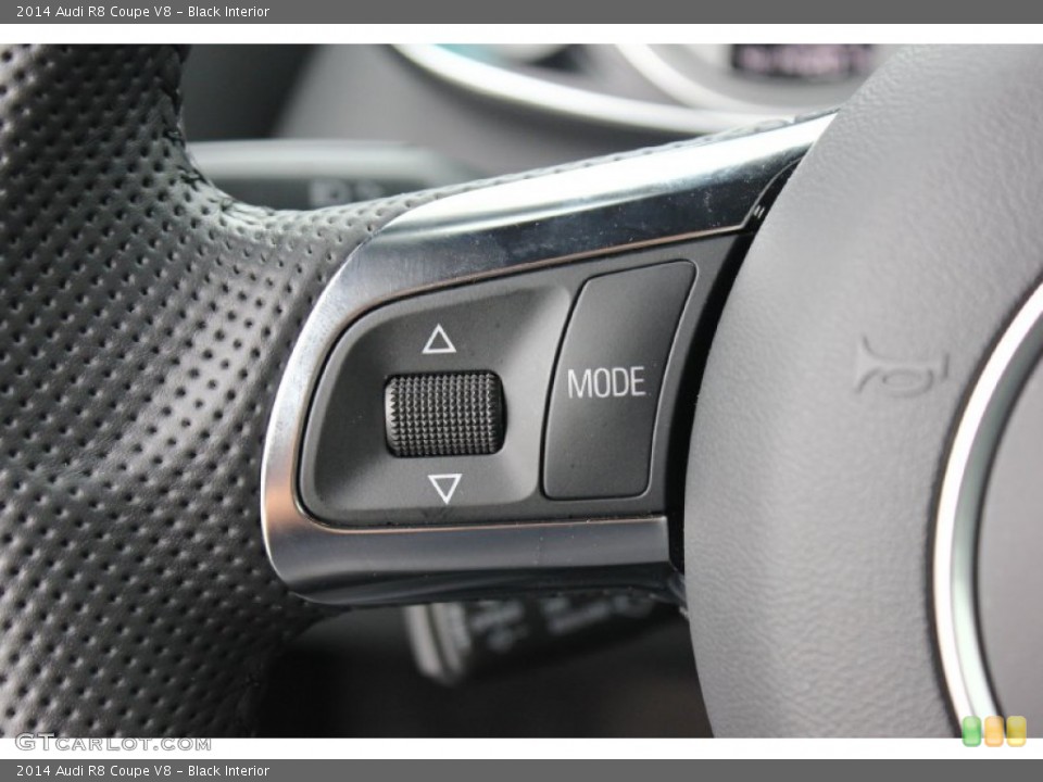 Black Interior Controls for the 2014 Audi R8 Coupe V8 #92514534