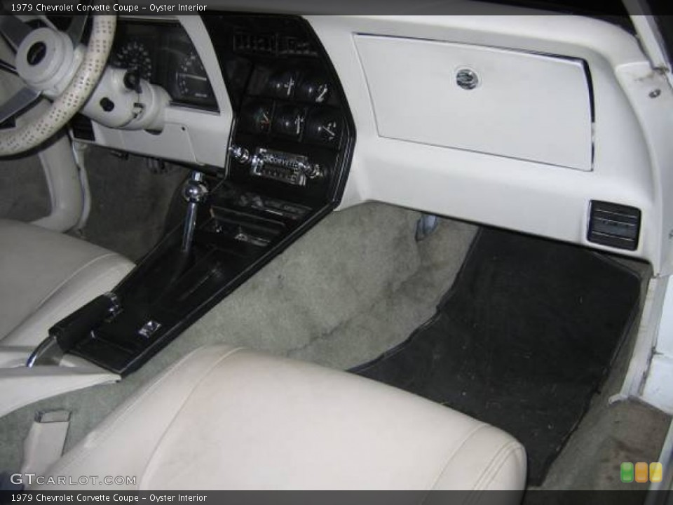 Oyster Interior Dashboard for the 1979 Chevrolet Corvette Coupe #92523414