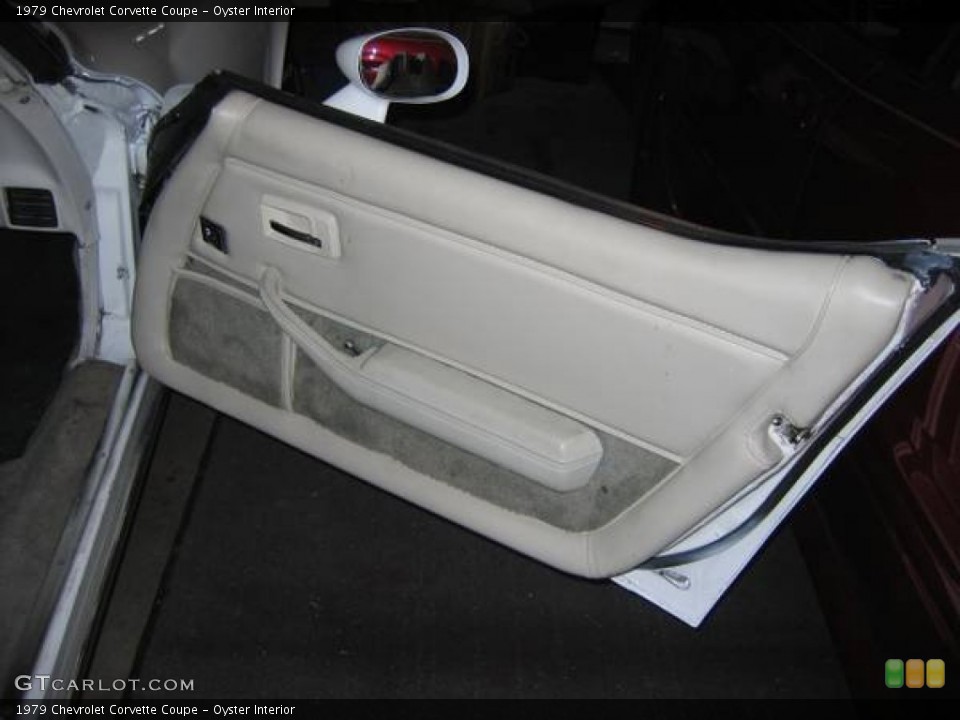 Oyster Interior Door Panel for the 1979 Chevrolet Corvette Coupe #92523527