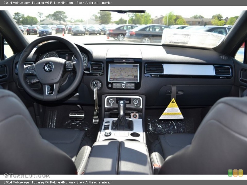 Black Anthracite Interior Dashboard for the 2014 Volkswagen Touareg V6 R-Line 4Motion #92591345