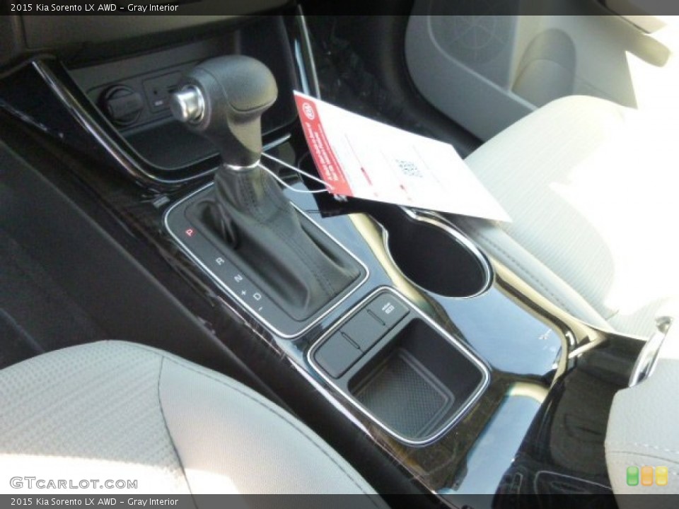 Gray Interior Transmission for the 2015 Kia Sorento LX AWD #92600310