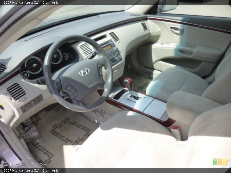 Gray 2007 Hyundai Azera Interiors