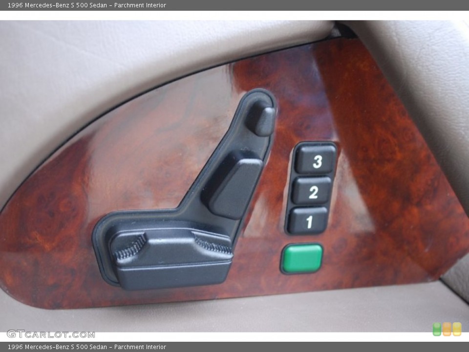 Parchment Interior Controls for the 1996 Mercedes-Benz S 500 Sedan #92662675