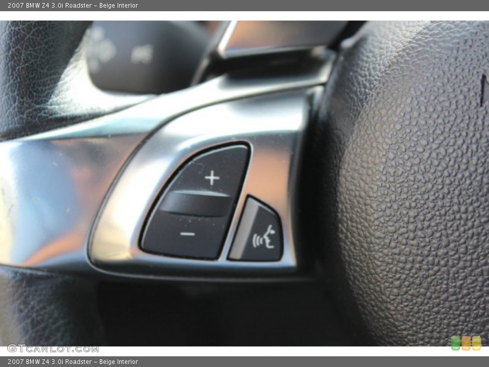 Beige Interior Controls for the 2007 BMW Z4 3.0i Roadster #92687123