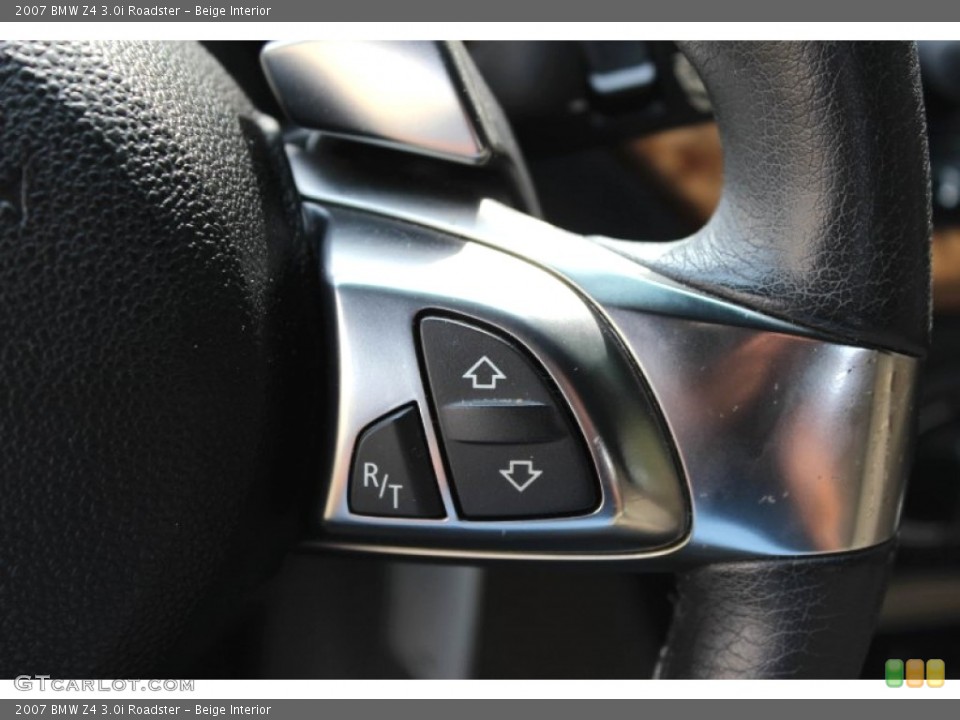 Beige Interior Controls for the 2007 BMW Z4 3.0i Roadster #92687135