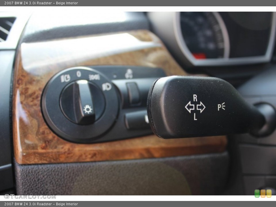 Beige Interior Controls for the 2007 BMW Z4 3.0i Roadster #92687264