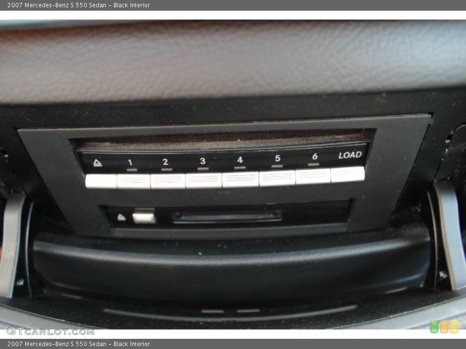 Black Interior Audio System for the 2007 Mercedes-Benz S 550 Sedan #92687505
