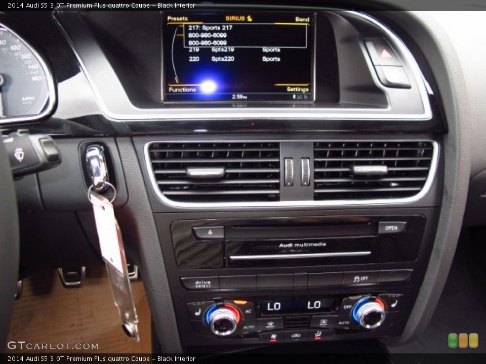 Black Interior Controls for the 2014 Audi S5 3.0T Premium Plus quattro Coupe #92725936