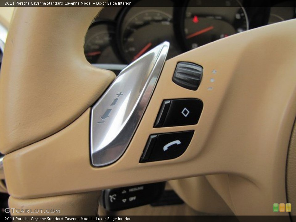 Luxor Beige Interior Controls for the 2011 Porsche Cayenne  #92745616