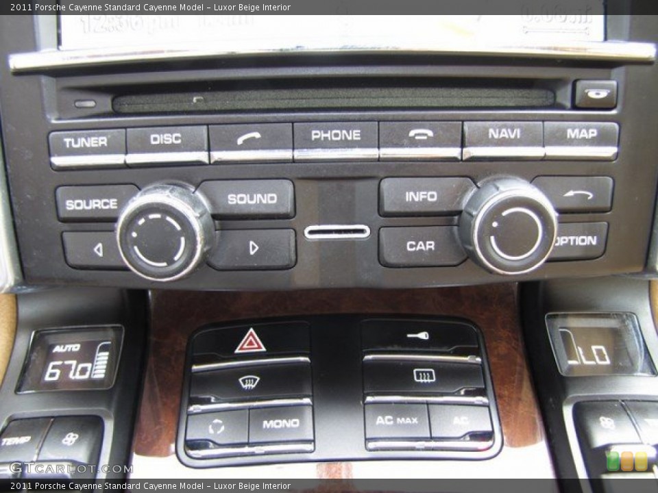Luxor Beige Interior Controls for the 2011 Porsche Cayenne  #92745685