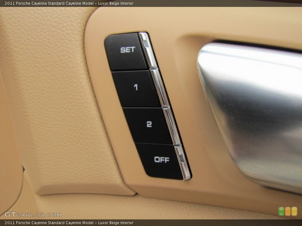 Luxor Beige Interior Controls for the 2011 Porsche Cayenne  #92745904