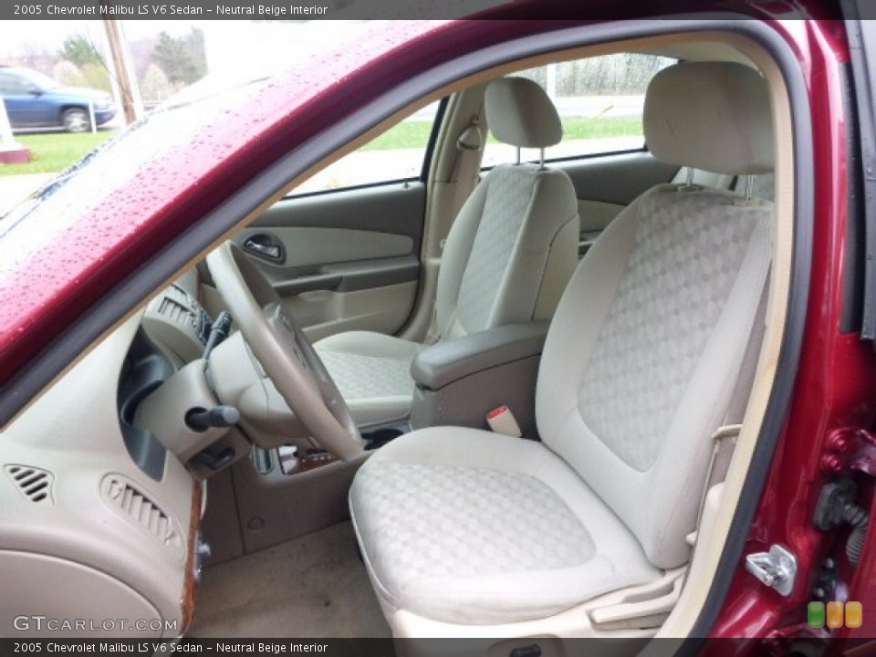 Neutral Beige Interior Photo for the 2005 Chevrolet Malibu LS V6 Sedan #92785981
