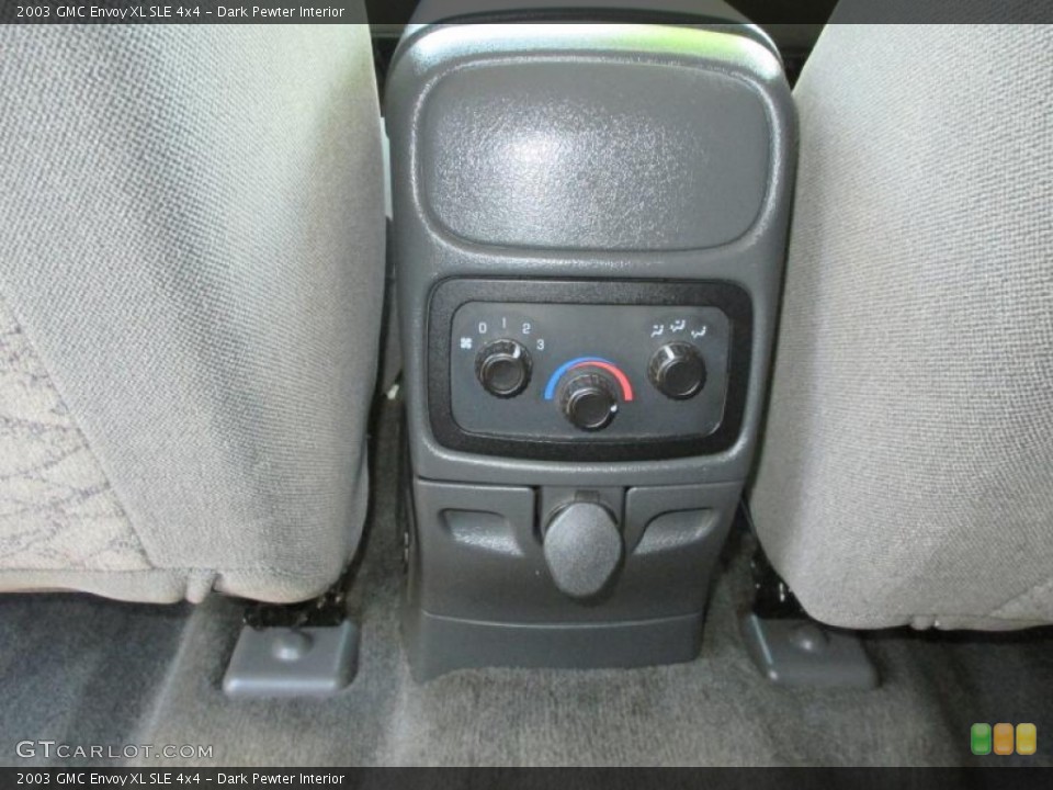 Dark Pewter Interior Controls for the 2003 GMC Envoy XL SLE 4x4 #92794194