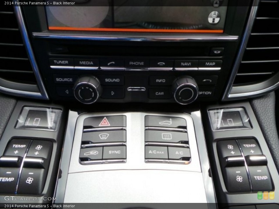 Black Interior Controls for the 2014 Porsche Panamera S #92807250
