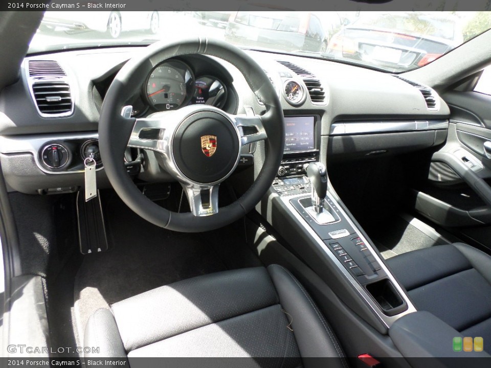 Black Interior Photo for the 2014 Porsche Cayman S #92842241