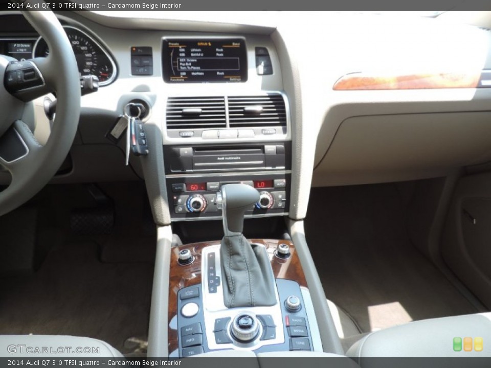Cardamom Beige Interior Controls for the 2014 Audi Q7 3.0 TFSI quattro #92901401