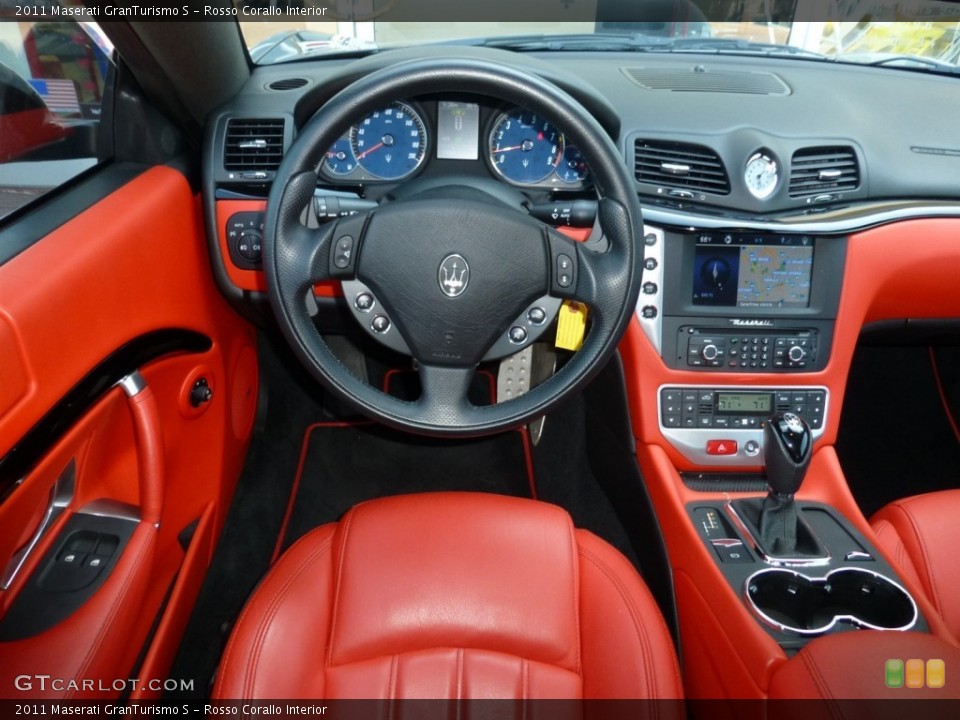 Rosso Corallo Interior Dashboard for the 2011 Maserati GranTurismo S #92931712