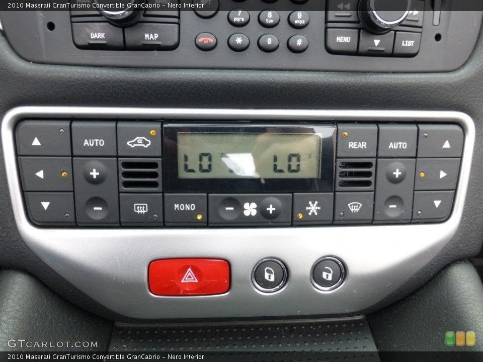 Nero Interior Controls for the 2010 Maserati GranTurismo Convertible GranCabrio #92932105