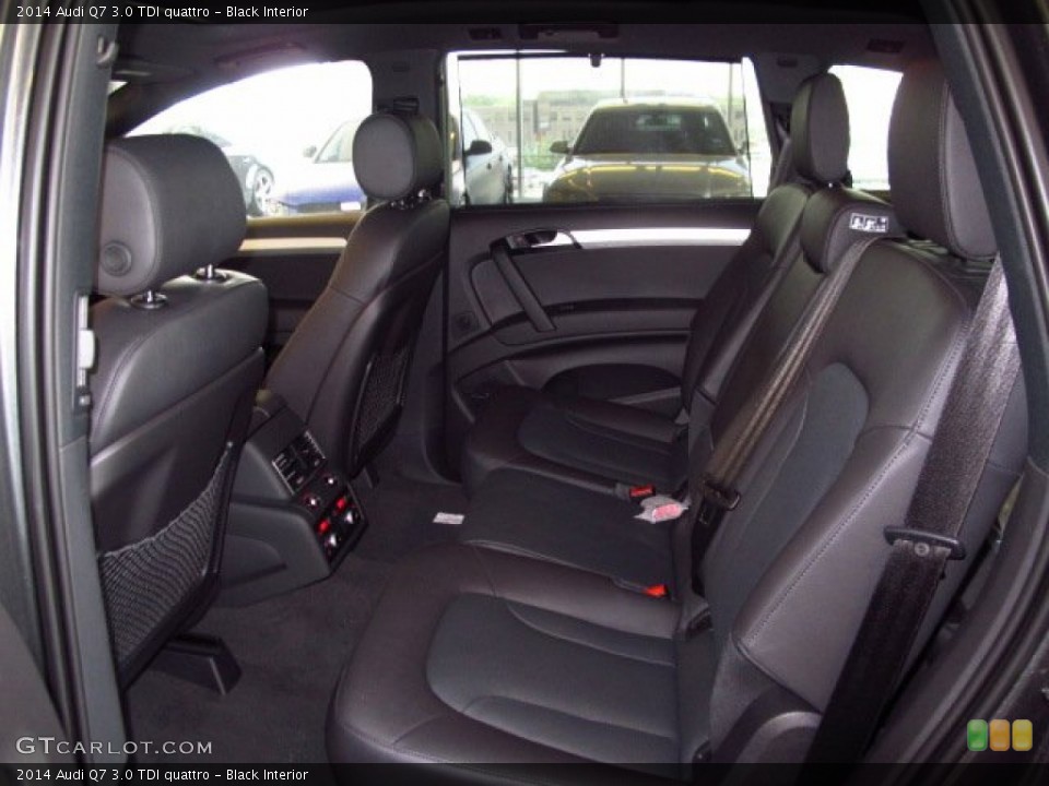 Black Interior Rear Seat for the 2014 Audi Q7 3.0 TDI quattro #92970550