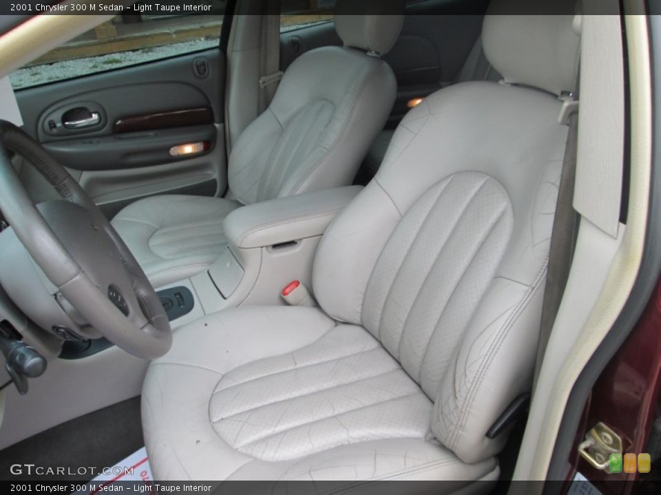 Light Taupe Interior Photo for the 2001 Chrysler 300 M Sedan #93042928