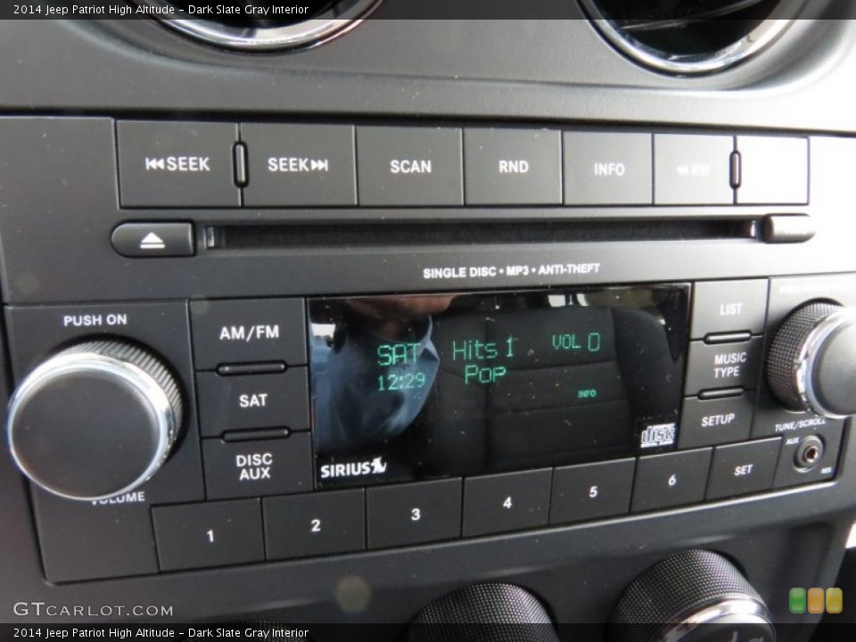 Dark Slate Gray Interior Controls for the 2014 Jeep Patriot High Altitude #93085018