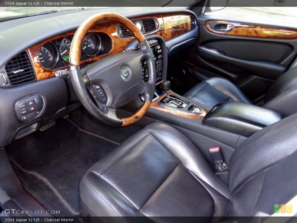 Charcoal Interior Photo for the 2004 Jaguar XJ XJ8 #93138649