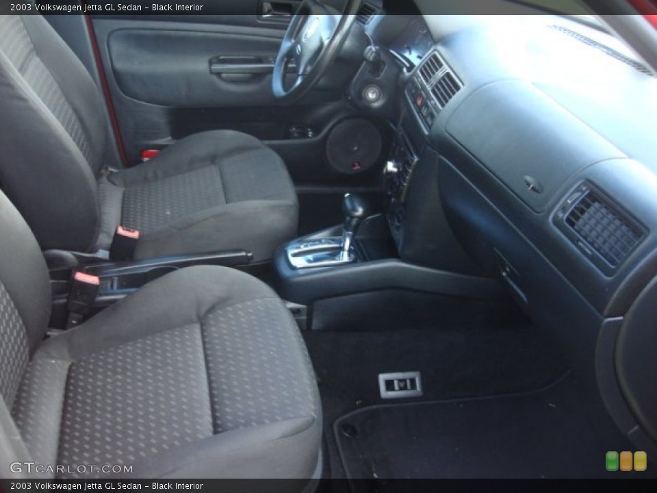 Black Interior Photo for the 2003 Volkswagen Jetta GL Sedan #93141244