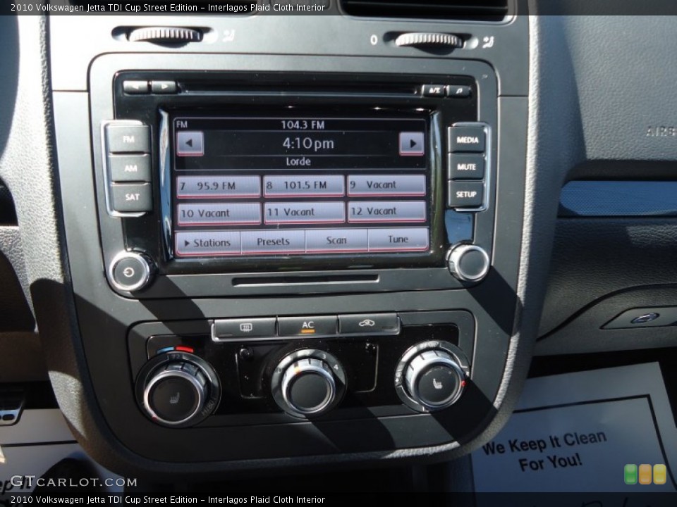 Interlagos Plaid Cloth Interior Controls for the 2010 Volkswagen Jetta TDI Cup Street Edition #93145468