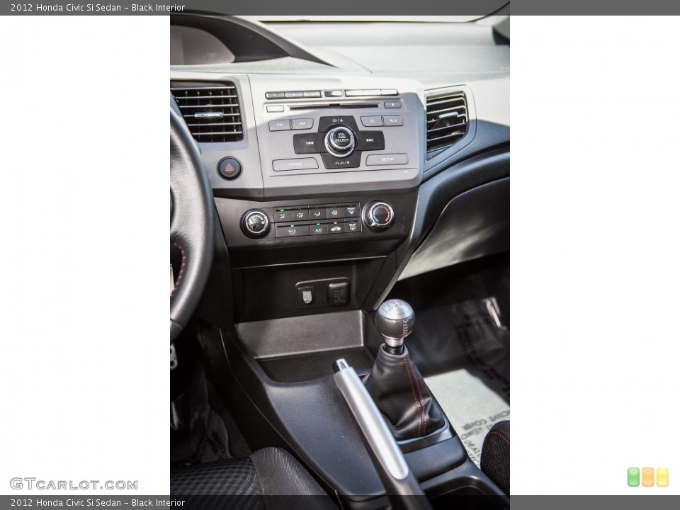 Black Interior Controls for the 2012 Honda Civic Si Sedan #93145762