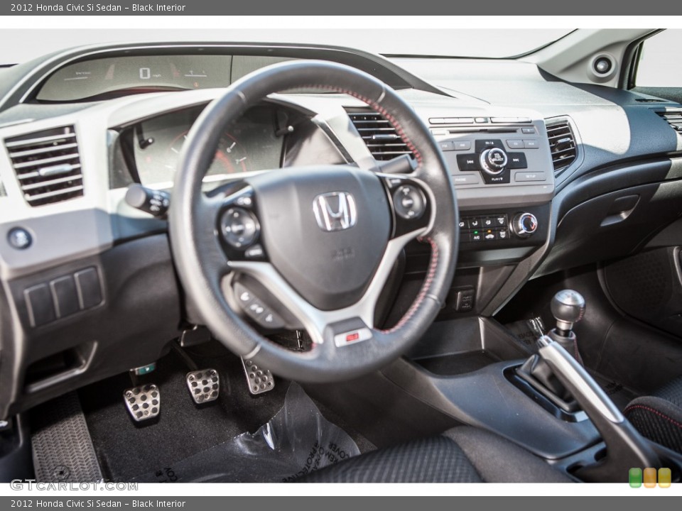 Black Interior Dashboard for the 2012 Honda Civic Si Sedan #93146263