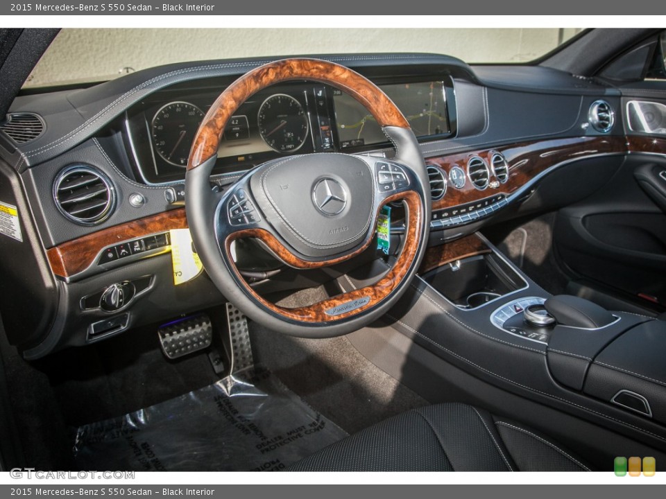 Black Interior Dashboard for the 2015 Mercedes-Benz S 550 Sedan #93155332