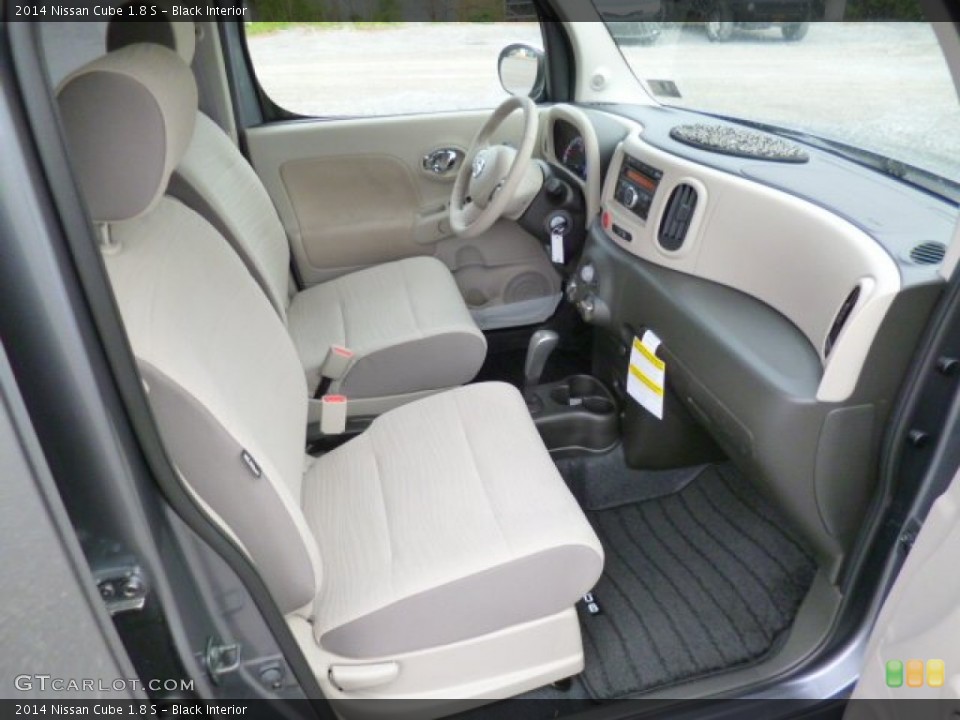 Black Interior Photo for the 2014 Nissan Cube 1.8 S #93225366